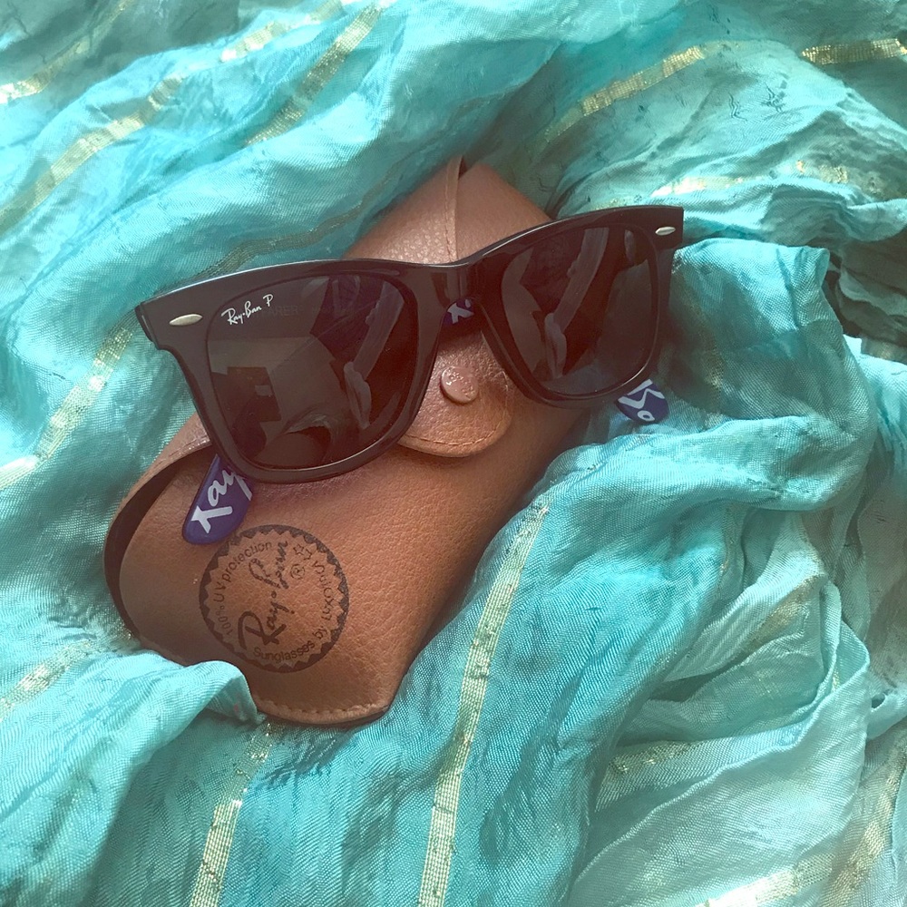 Ray ban sunglasses with case